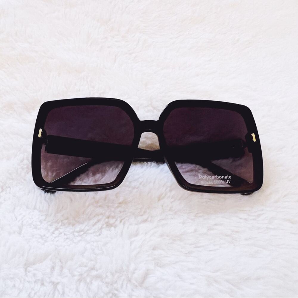 Aurora Black Oversized Square Sunglasses